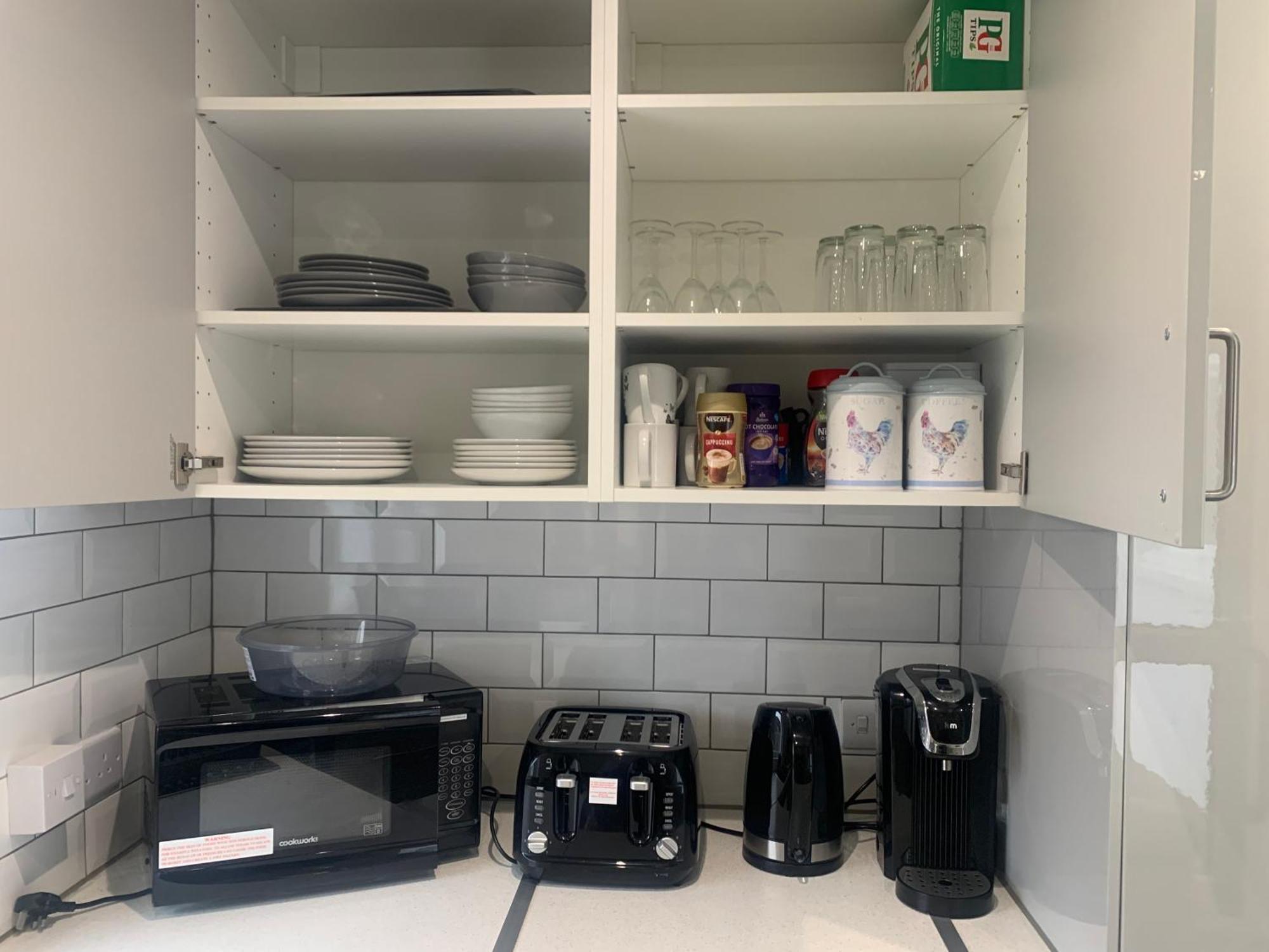 L A Place Croydon, London Villa Norwood Екстериор снимка