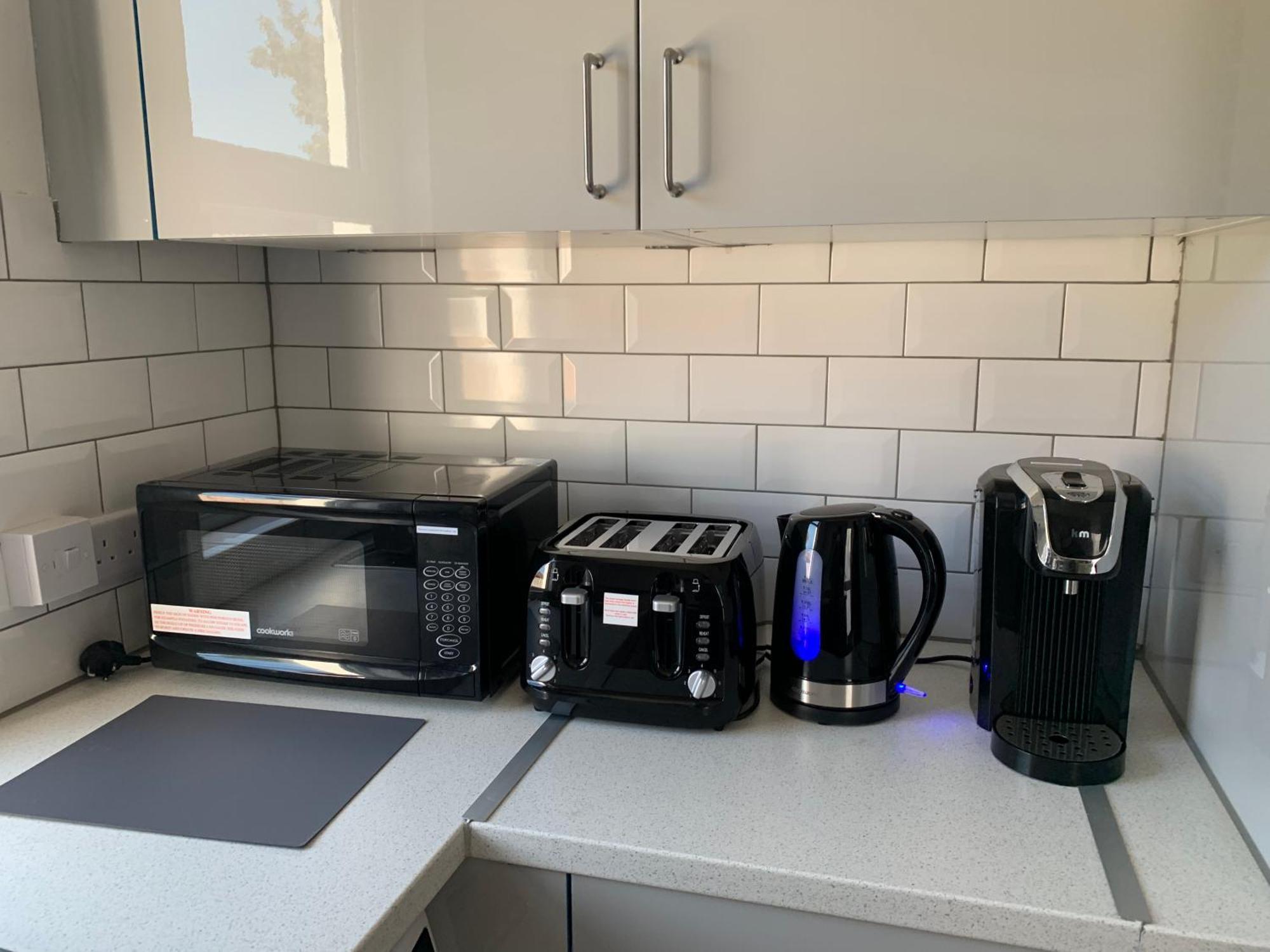 L A Place Croydon, London Villa Norwood Екстериор снимка